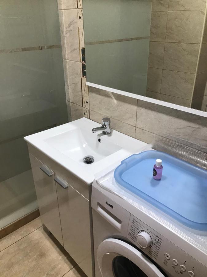 Yumbo Beach Apartment 2 With High Speed Free Internet San Bartolomé Exterior photo