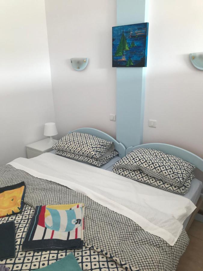 Yumbo Beach Apartment 2 With High Speed Free Internet San Bartolomé Exterior photo
